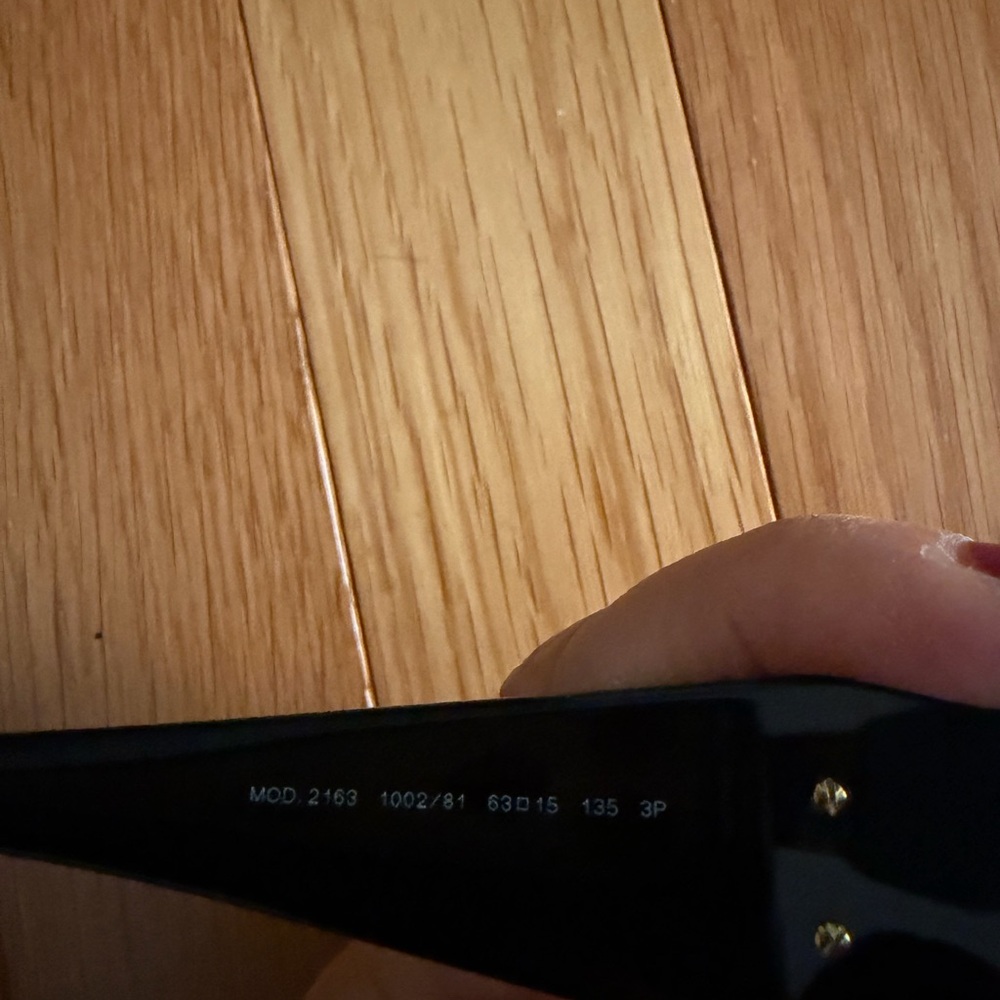 Authentic Versace Polarized Gold and Dark Gray  Sunglasses Unisex NIB never worn - Picture 4 of 10